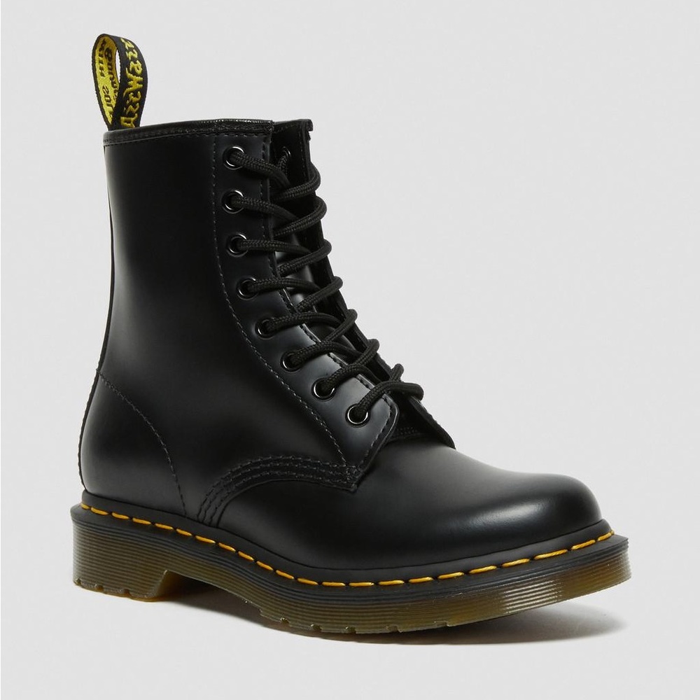Dr. Martens - 1460 WOMEN'S SMOOTH LEATHER LACE UP BOOTS